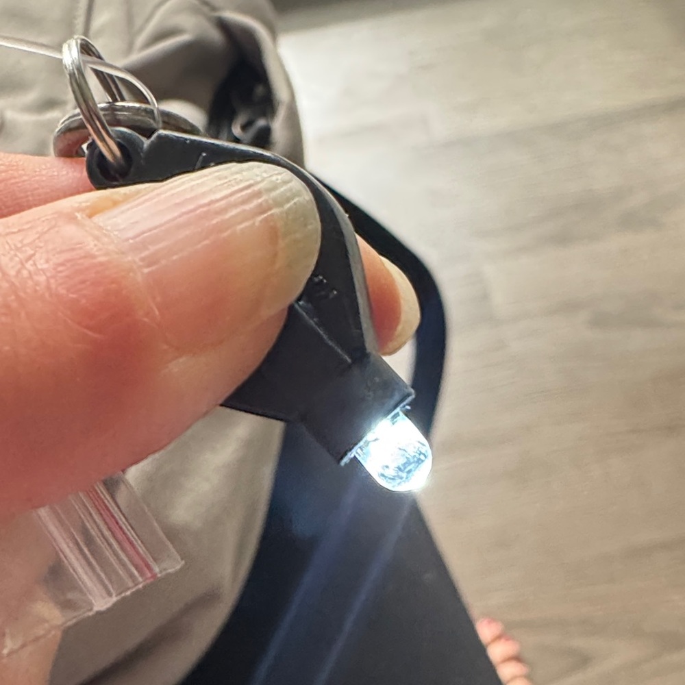 Travelon Backpack with anti-theft features - Picture 5 of 6